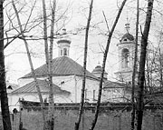 Рис. 23. Церковь Рождества св. Иоанна Предтечи на Пресне. Вид с северо-востока. Фото 1990 года.