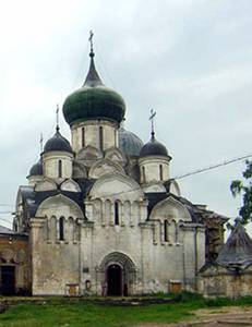 Собор Успенского монастыря в Старице.